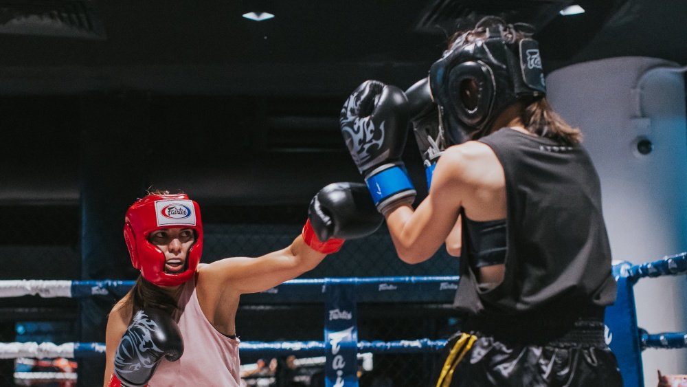 5 Effective Strategies for Beginners to Conquer Fear in MMA Training